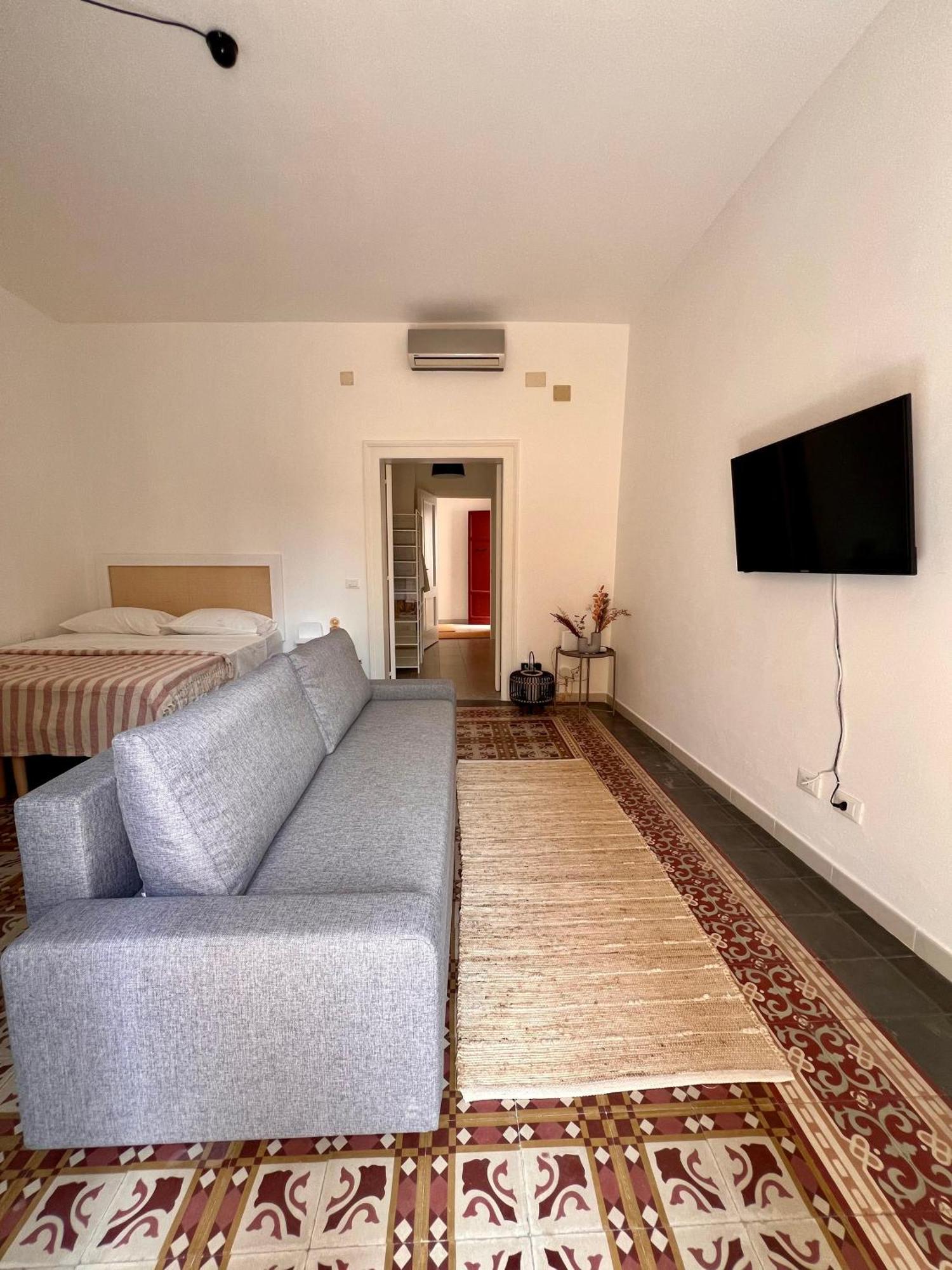 Biscottai Port Apartments Trapani Esterno foto